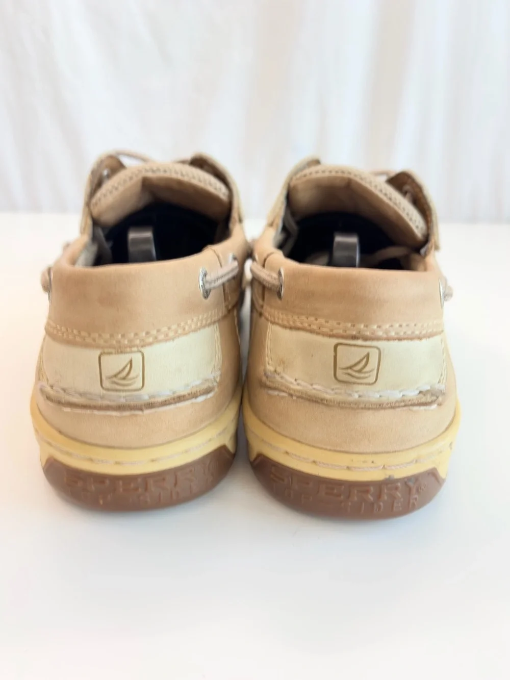 Sperry leather top
